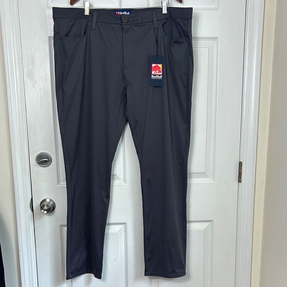 New REDBULL Distribution Gray Work Chino size 44 X 32 Sorona blend  lightweight